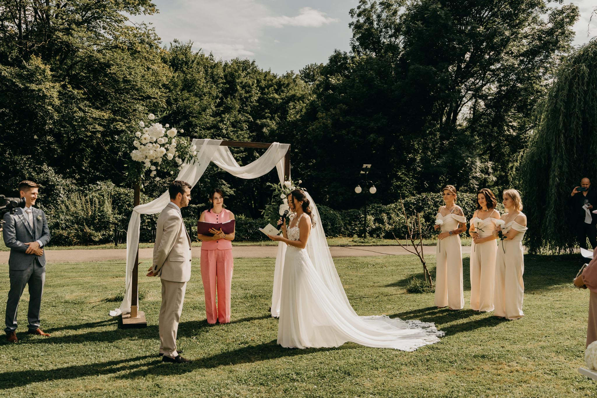 Julia & Lucas wedding photo